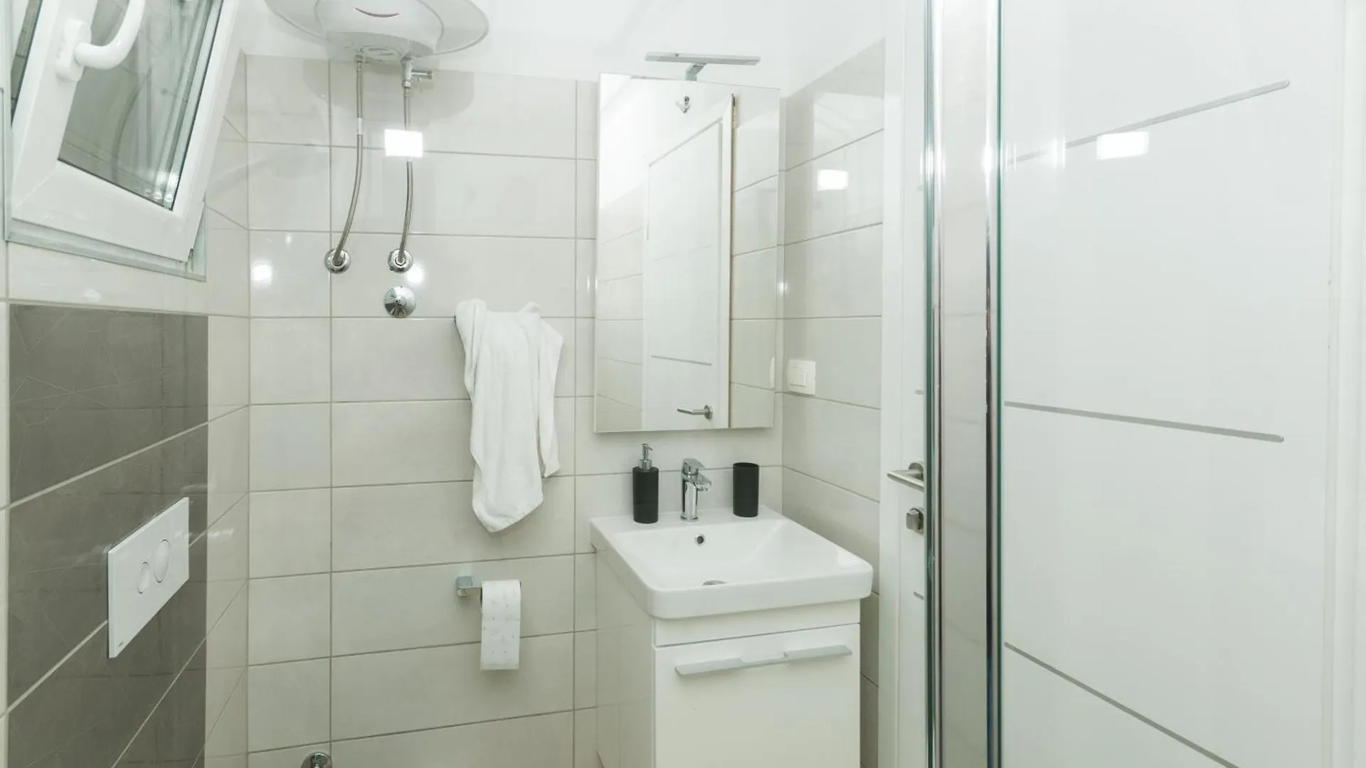 Casa vacanze Villa Family Friendly House With A Swimming Pool Plano, Trogir - 23937